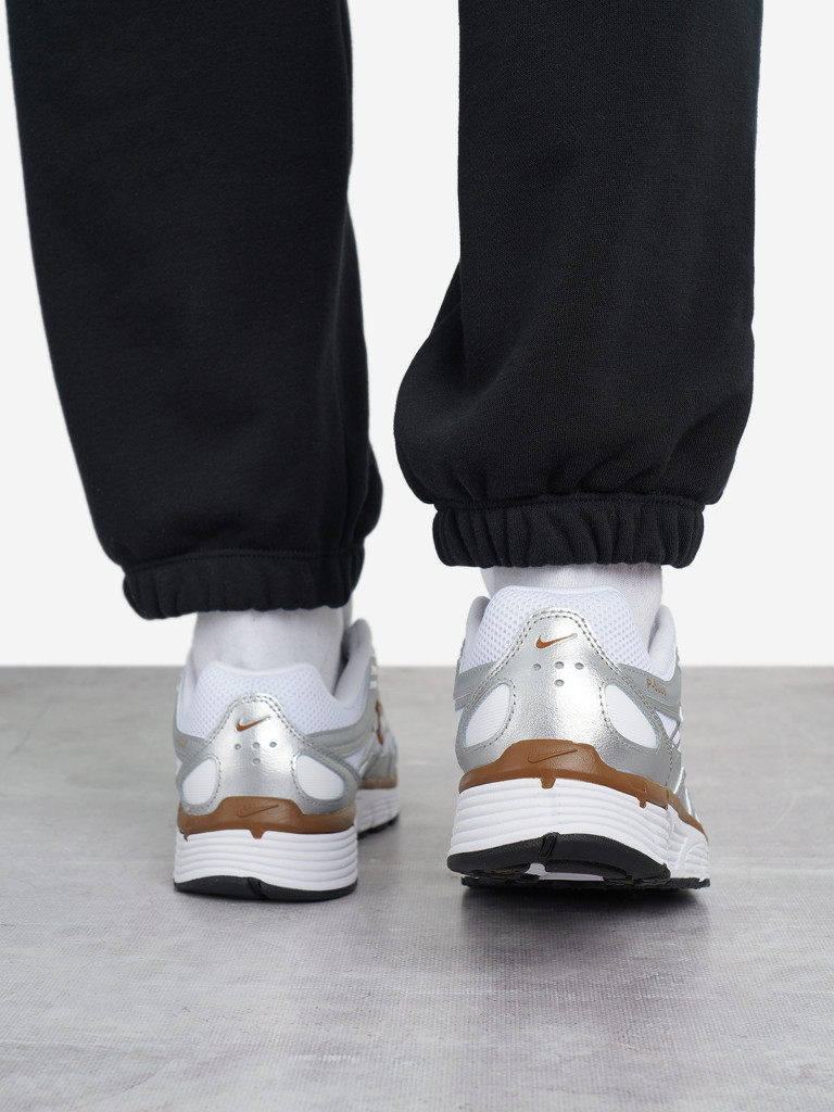 Кроссовки женские Nike P-6000