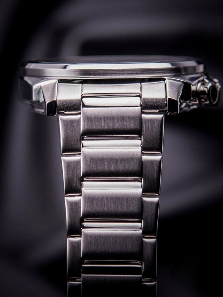 Спортивные часы CASIO EDIFICE EFV-600D-2A