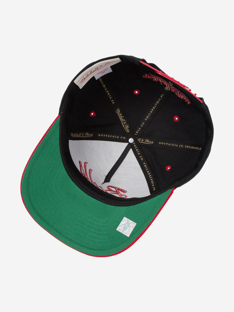 Бейсболка MITCHELL NESS HP9355-CBUBLCK Chicago Bulls NBA (черный)