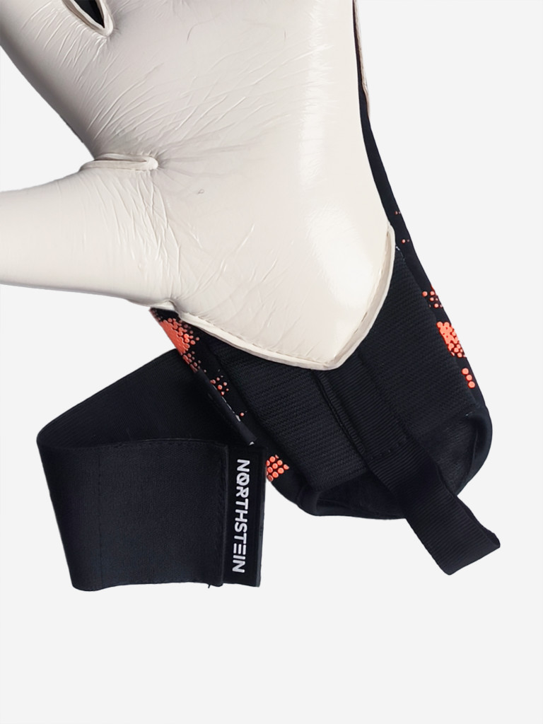 Вратарские перчатки Northstein Amber PRO CL4, черно-оранжевые