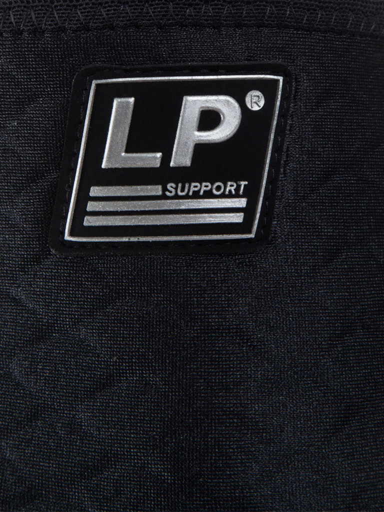 Суппорт голеностопа LP Extreme 704CA