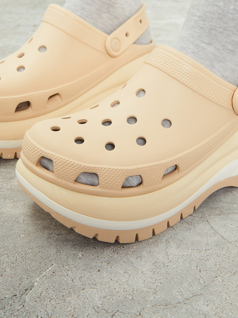 Crocs mega sale 2018 hotsell