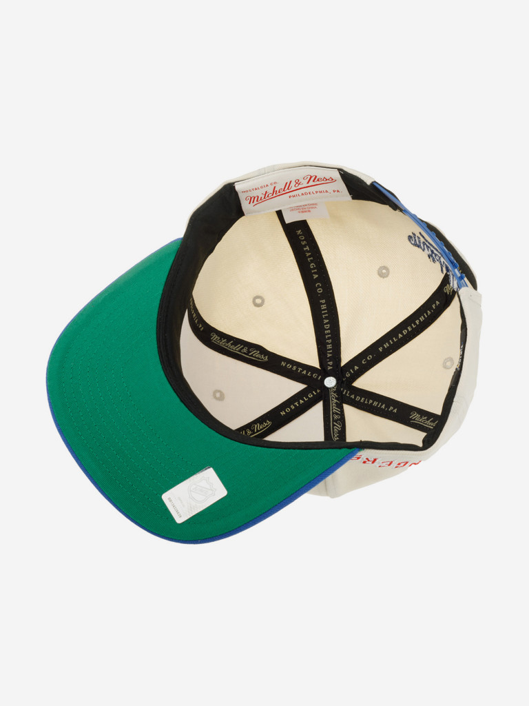 Бейсболка с прямым козырьком MITCHELL NESS 6HSSSH22085-NYAOFWH New York Rangers NHL (белый)