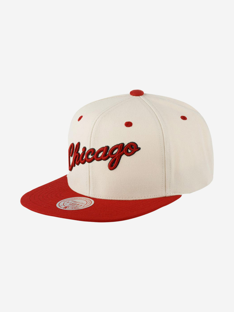 Бейсболка с прямым козырьком MITCHELL NESS 6HSSLD21077-CBUOFWH Chicago Bulls NBA