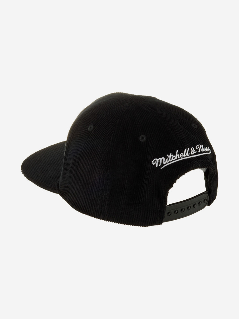 Бейсболка с прямым козырьком MITCHELL NESS HMUS6828-MNNYYPPPBLCK (черный)