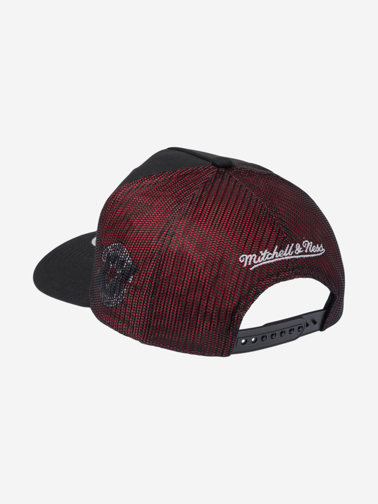Бейсболка с сеточкой MITCHELL NESS HT11505-CBUBLCK Chicago Bulls NBA (черный)