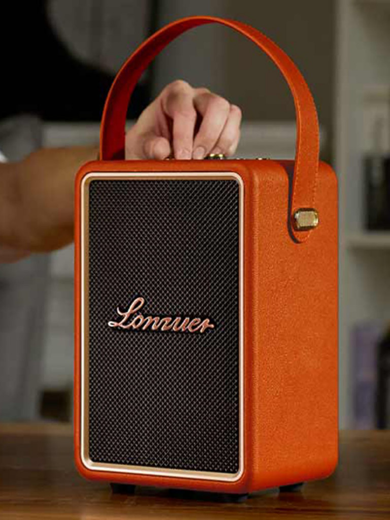 Беспроводная портативная колонка с двумя микрофонами BukaTech Lonzuer Running Orange, 70 Вт