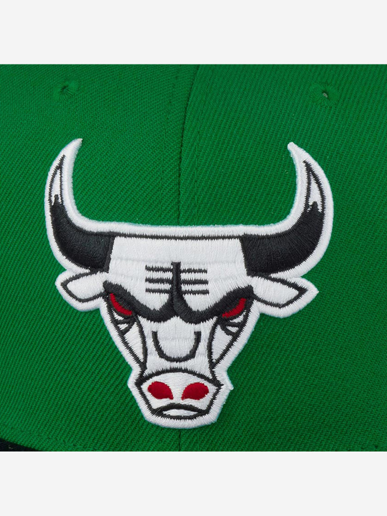 Бейсболка с прямым козырьком MITCHELL NESS 6HSSJS18091-CBUGNBK Chicago Bulls NBA