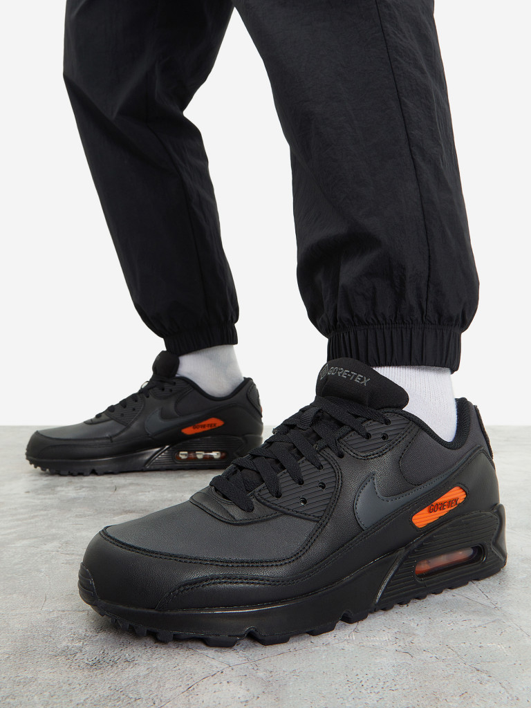 Кроссовки мужские Nike Air Max 90 GTX черный/оранжевый цвет — купить за  29799 руб., отзывы в интернет-магазине Спортмастер