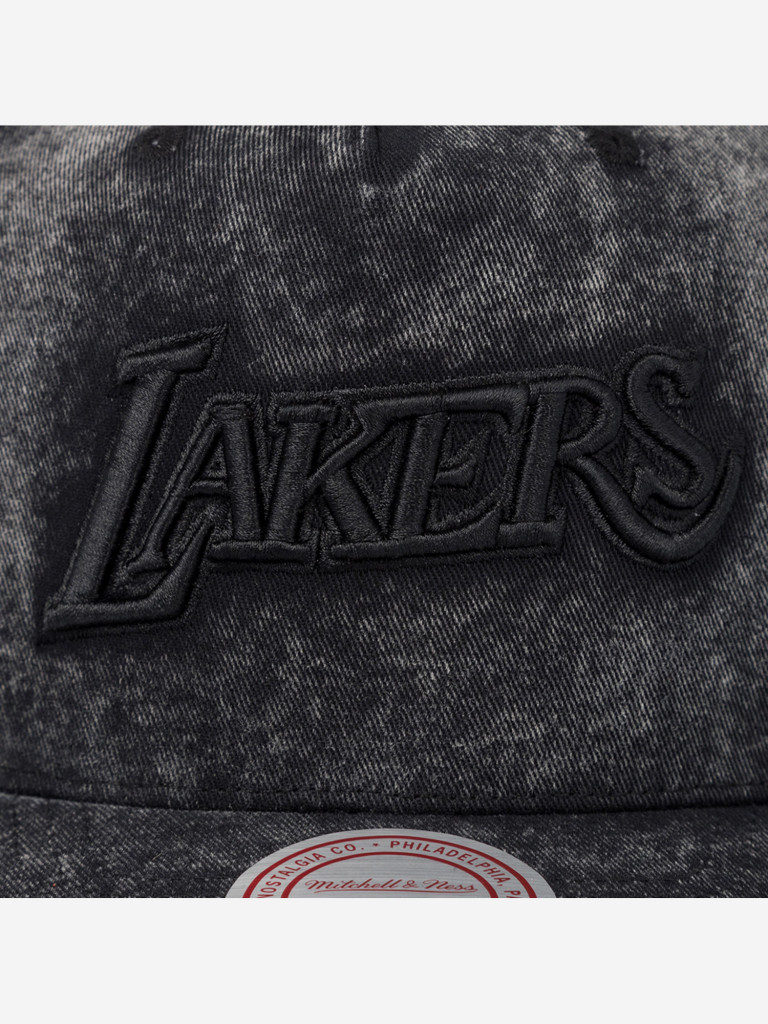 Бейсболка MITCHELL NESS HS7503-LALBLCK Los Angeles Lakers NBA (черный)