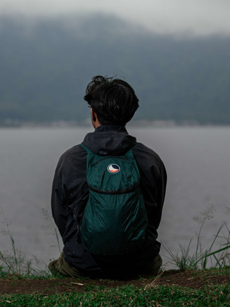 Рюкзак TICKET TO THE MOON Mini 15L water resistant, dark green