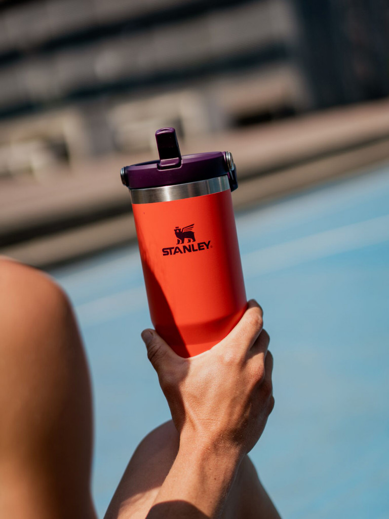 Термокружка Stanley IceFlow Flip Straw Tumbler, 890 мл, оранжевая