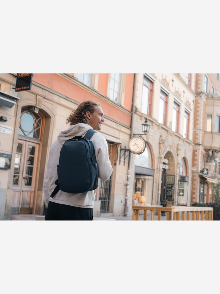 Рюкзак антивор Pacsafe V 16L All-around Backpack, синий, 16 л.