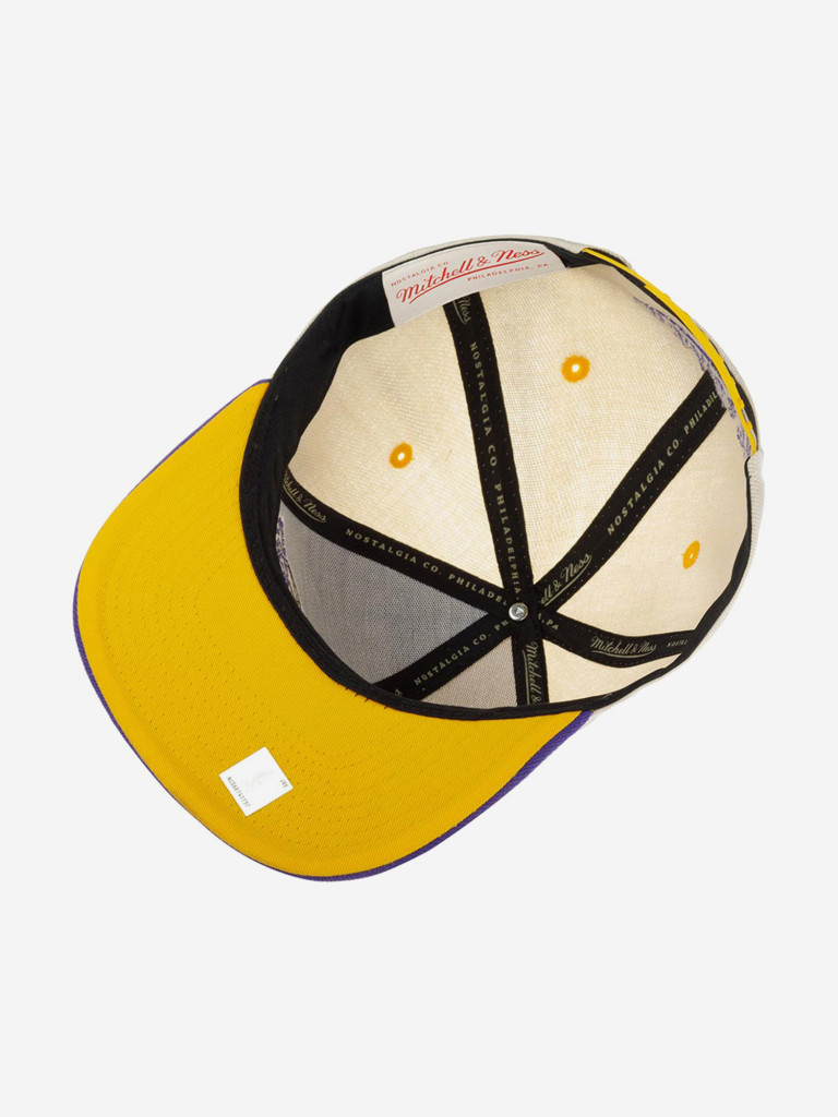 Бейсболка с прямым козырьком MITCHELL NESS HHSS5290-LALYYPPPOFWH Los Angeles Lakers NBA