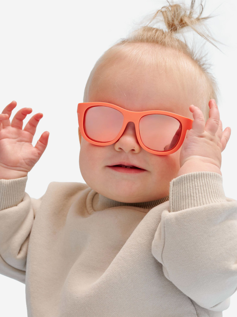 Солнцезащитные очки Babiators Polarized Navigator Идеальная папайя, размер 6+