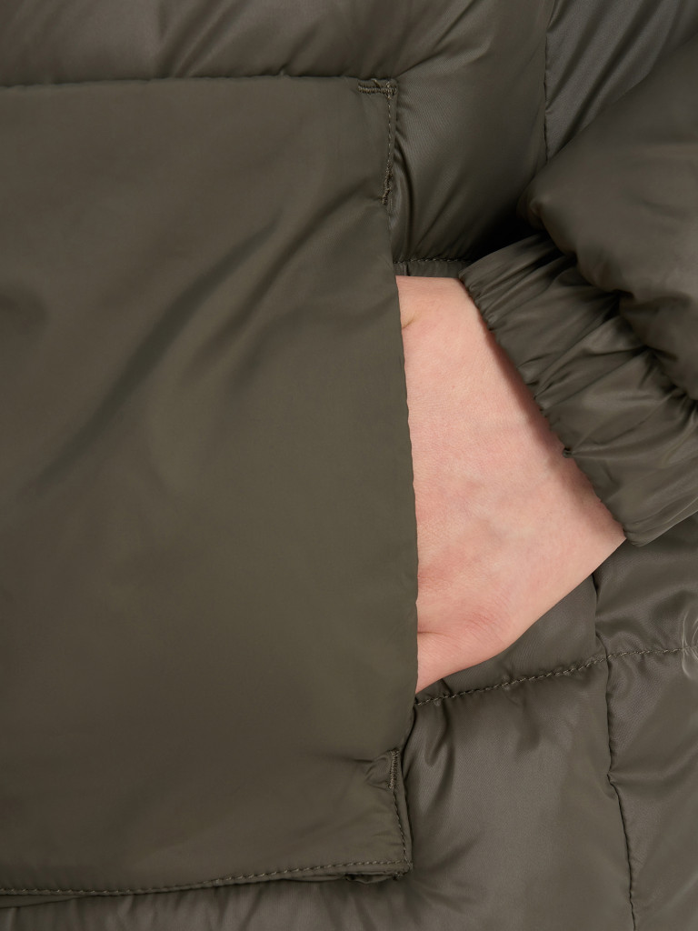 Пуховик женский GSD