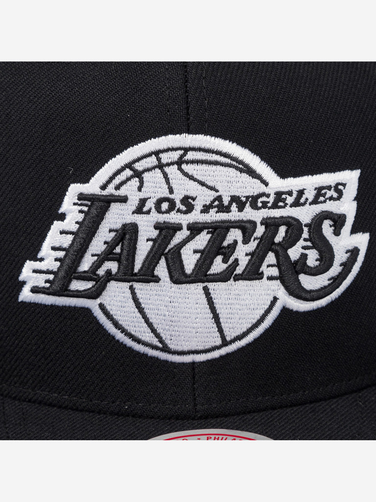 Бейсболка с прямым козырьком MITCHELL NESS HS8547-LALBLCK Los Angeles Lakers NBA (черный)