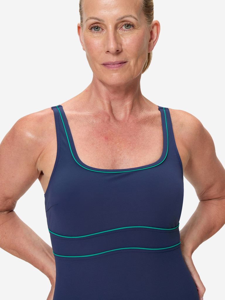 Купальник слитный женский Speedo Solid Contour Eclipse