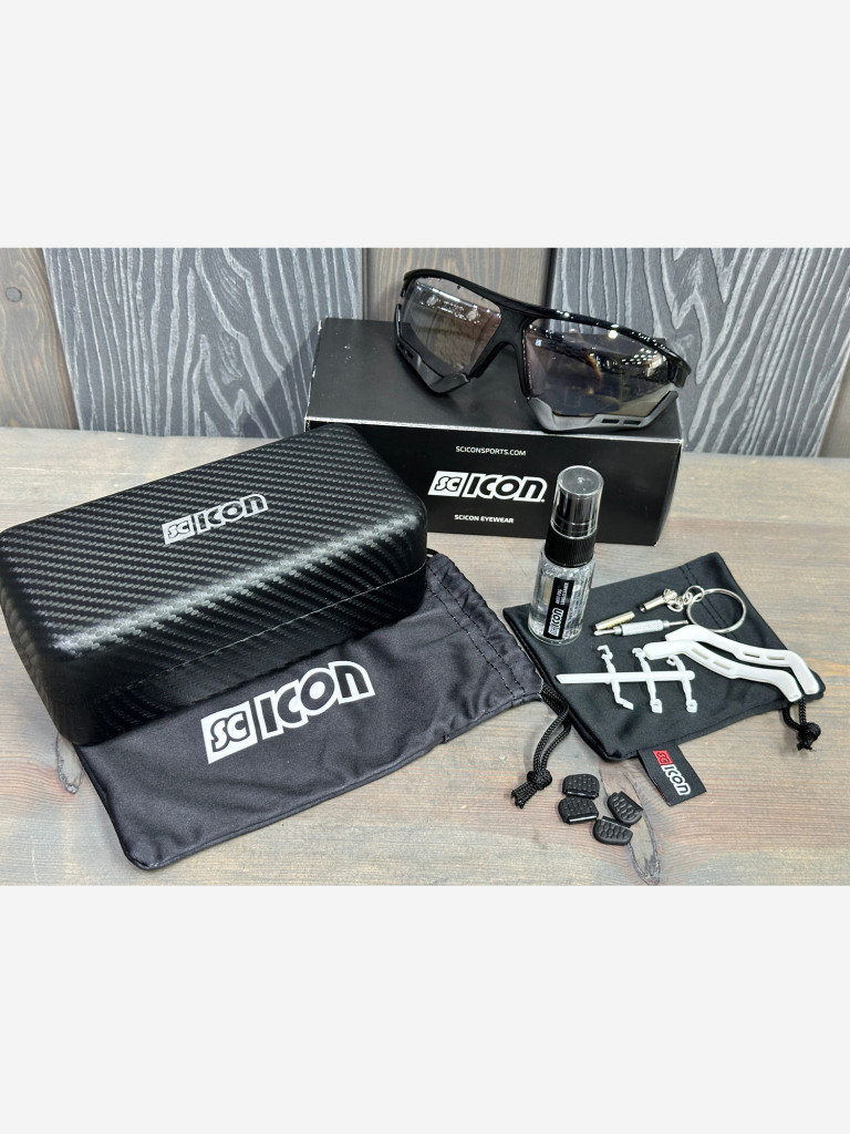 Очки спортивные Scicon AeroComfort оправа Black Gloss линза SCNXT Photochromic Bronze Mirror