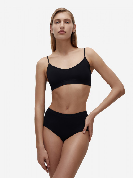 Топ на тонких бретелях belle you