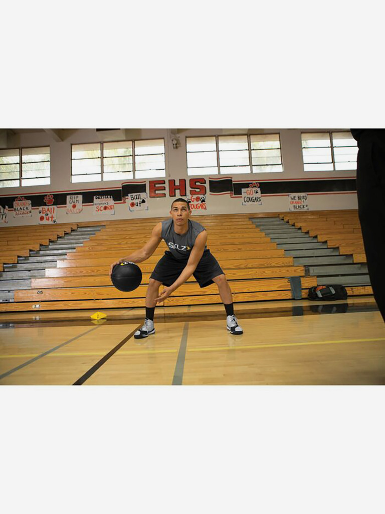 Мяч тренировочный баскетбольный SKLZ с утяжелением 1,4 кг