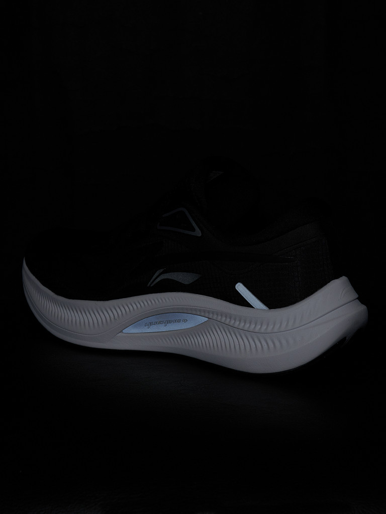 Кроссовки мужские Li-Ning Yueying 4
