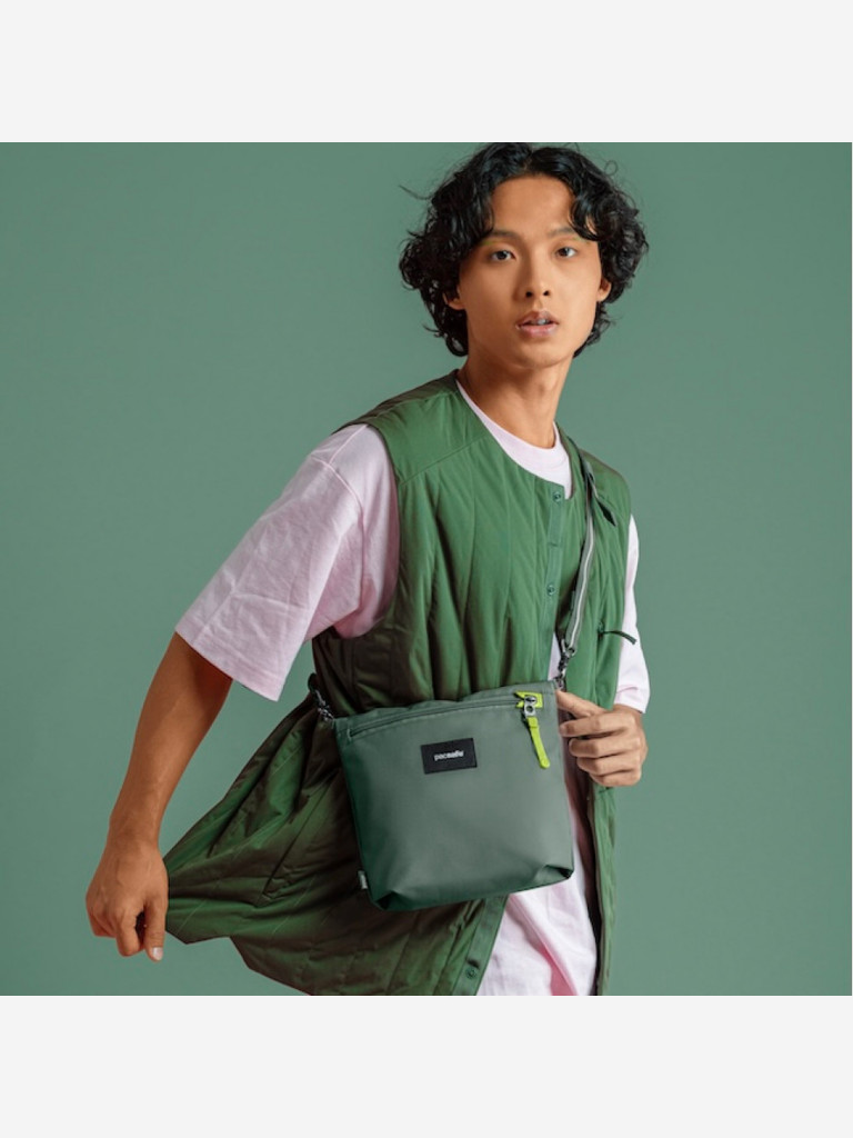 Сумка антивор Pacsafe GO crossbody pouch, Spruce Green, 3,5 л.