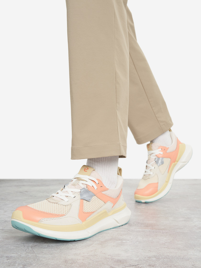 Кроссовки женские Ecco Biom 2.2