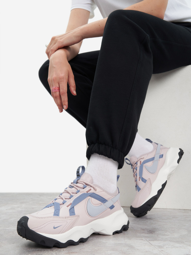 Кроссовки женские Nike TC 7900