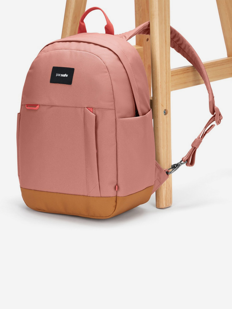 Рюкзак антивор Pacsafe GO 15, розовый, 15 л.