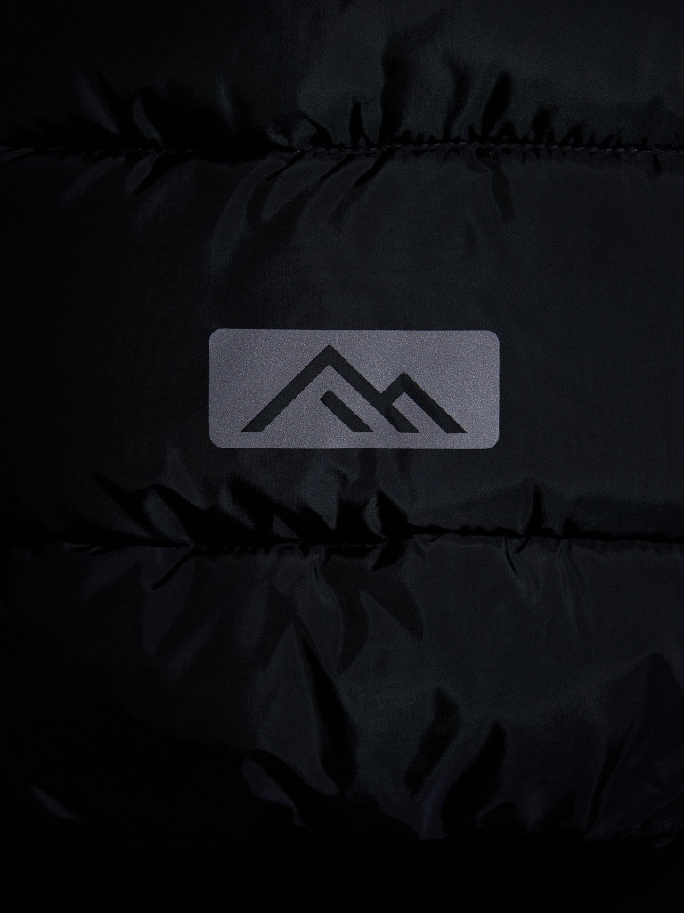 Жилет утепленный для девочек Outventure