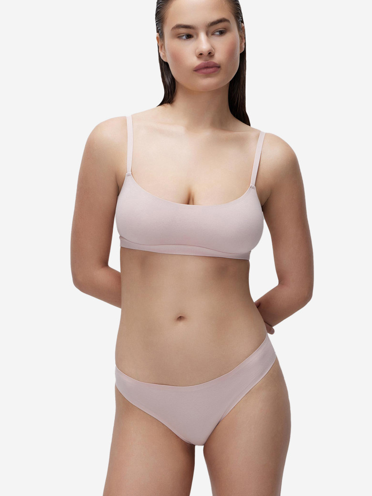 Топ на тонких бретелях belle you