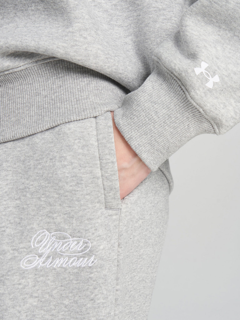 Свитшот женский оверсайз Under Armour Rival Flc OS Varsity Crew