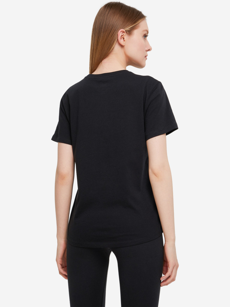 Футболка женская Nike Club Essentials