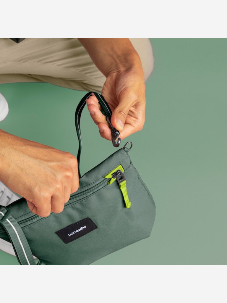 Сумка антивор Pacsafe GO crossbody pouch, Spruce Green, 3,5 л.