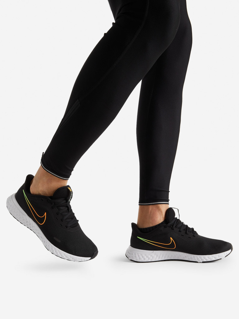 Кроссовки мужские Nike Revolution 5