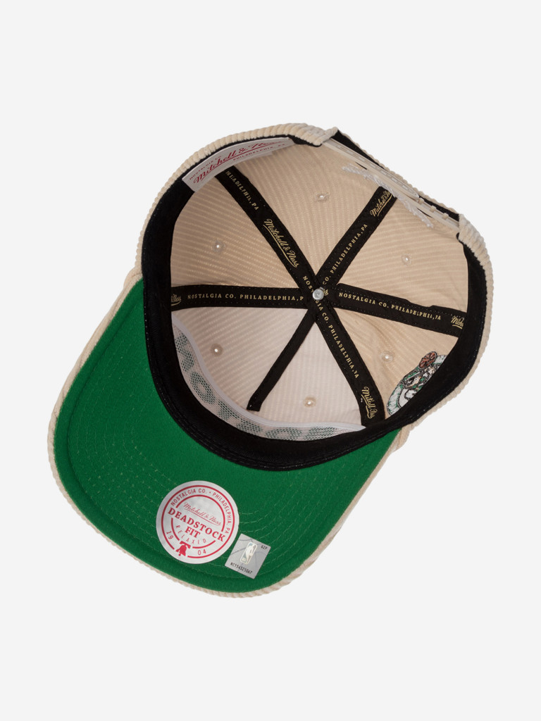 Бейсболка MITCHELL NESS HM10472-BCEOFWH Boston Celtics NBA