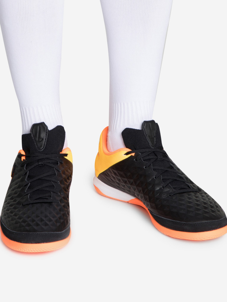 Бутсы мужские Nike Legend 8 Academy Ic