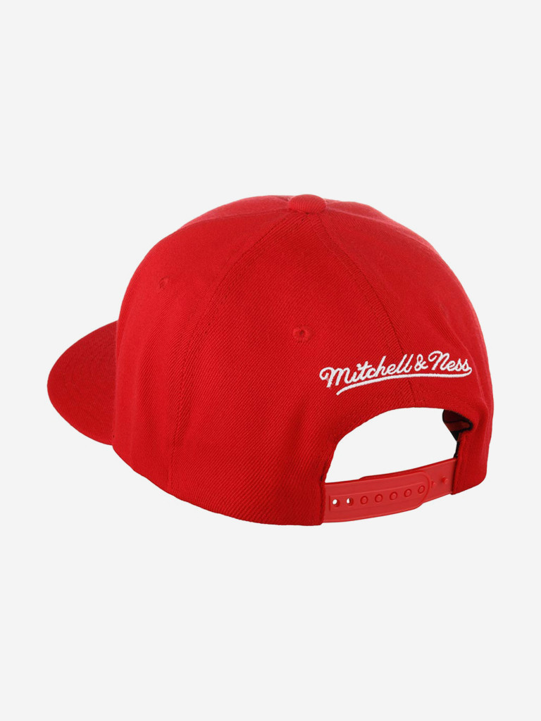 Бейсболка MITCHELL NESS HHSS3260-CBUYYPPPRED1 Chicago Bulls NBA (красный)
