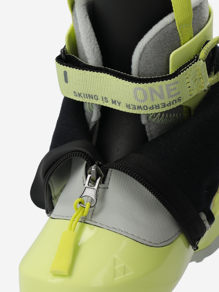 Ботинки горнолыжные детские Fischer One