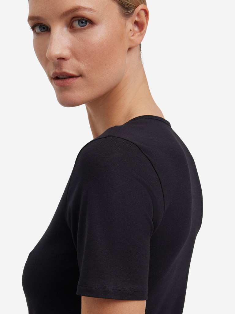 Набор женских футболок FALKE