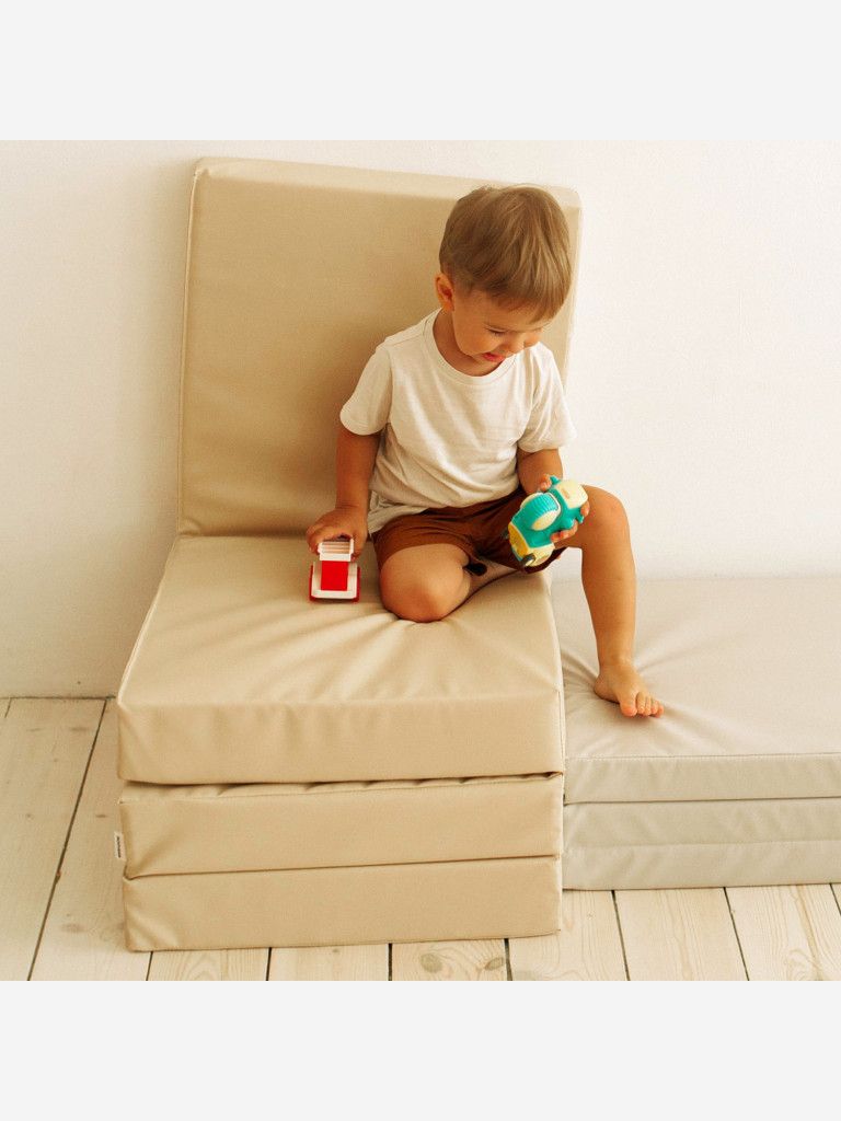 Мягкий щит 100х100х10 см 2 секции, мат детский гимнастический для шведской стенки