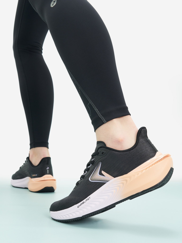 Кроссовки женские Demix Spectre Enrblast 4