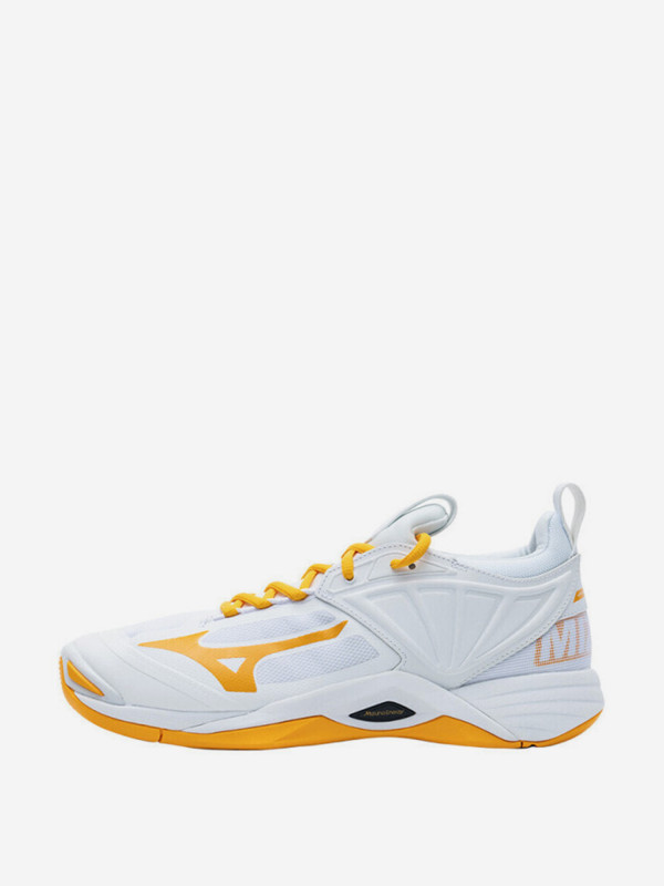 Кроссовки Mizuno Momentum 2 белый/оранжевый цвет — купить за 10025 руб. со скидкой 17 %, отзывы в интернет-магазине Спортмастер