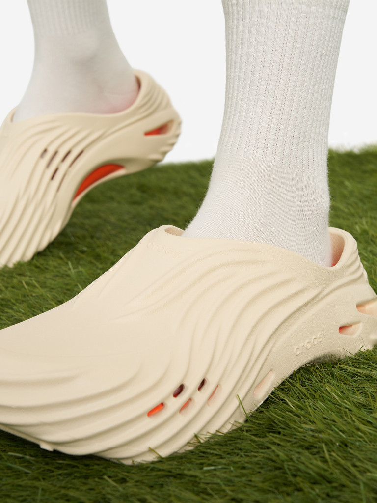 Сабо женские Crocs Echo Wave
