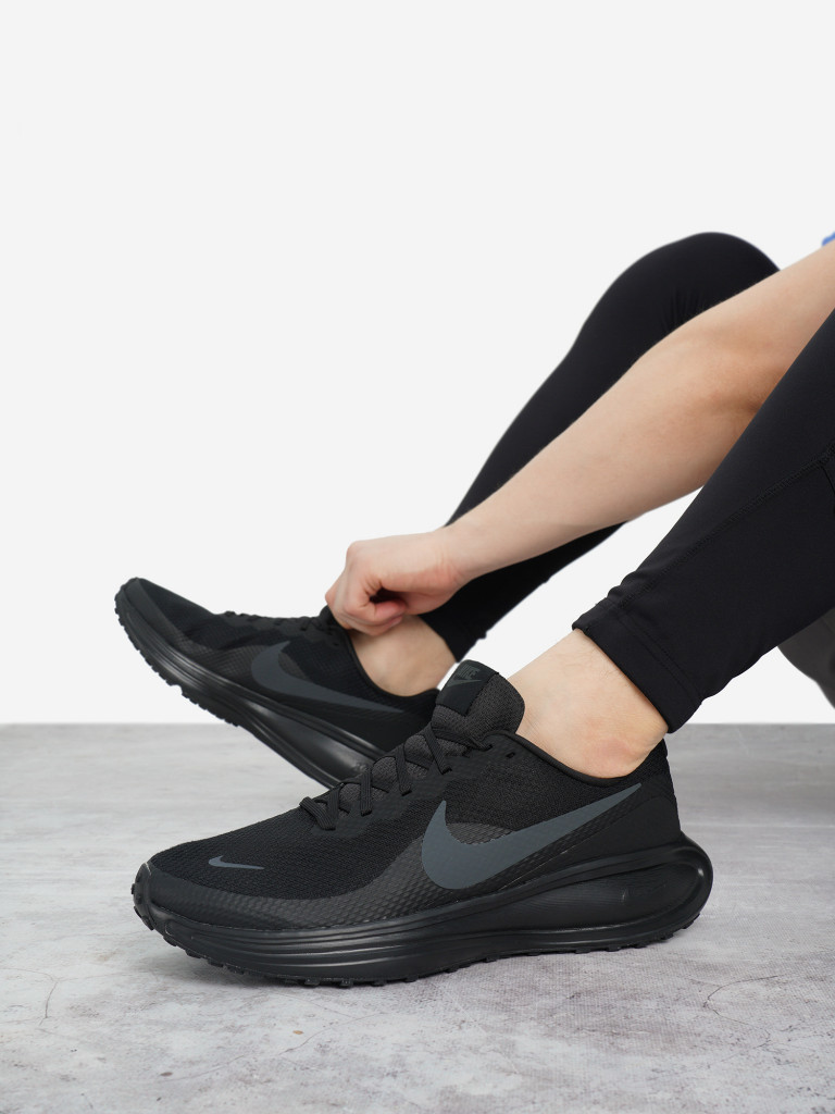 Кроссовки мужские Nike Revolution 8