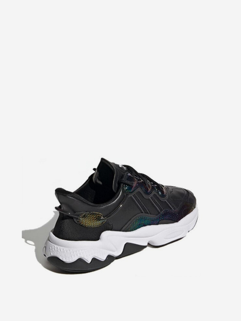 Кроссовки Adidas Ozweego