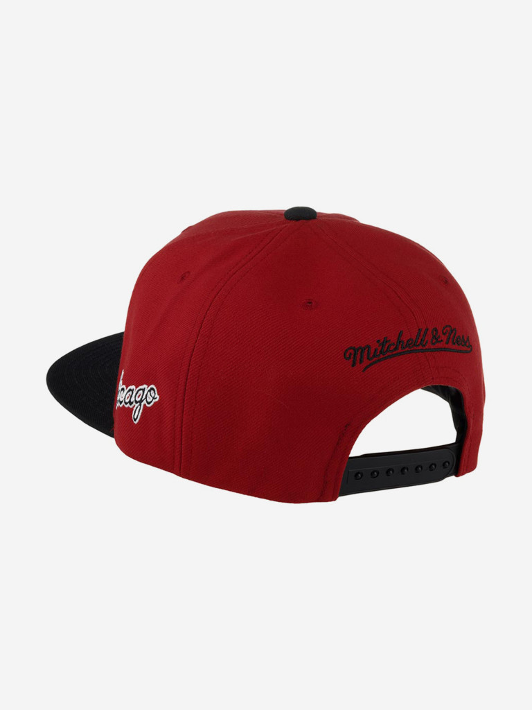 Бейсболка с прямым козырьком MITCHELL NESS 6HSSSH22018-CBURED1 Chicago Bulls MLB