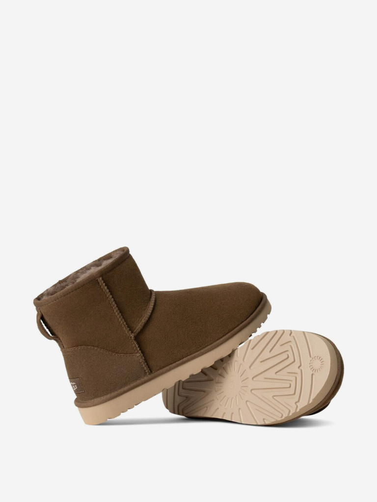 Ботинки утепленные UGG Classic Mini