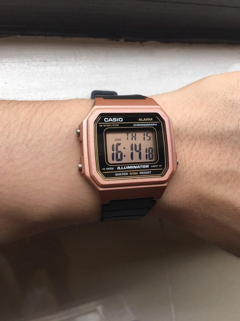 Наручные часы CASIO